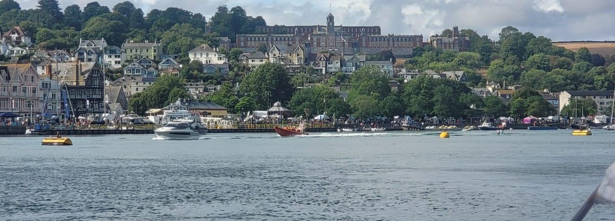 It’s been a busy afternoon for all here <a href="/DartRNLI/">Dart RNLI</a>. At 15:43 our Atlantic 85 ‘Frank C Samworth’ was launched to assist a yacht in difficulty in Start Bay. Shortly after launching a 2nd shout came in requesting our D class ‘Dudley Jane’ to launch to assist with a medical incident.