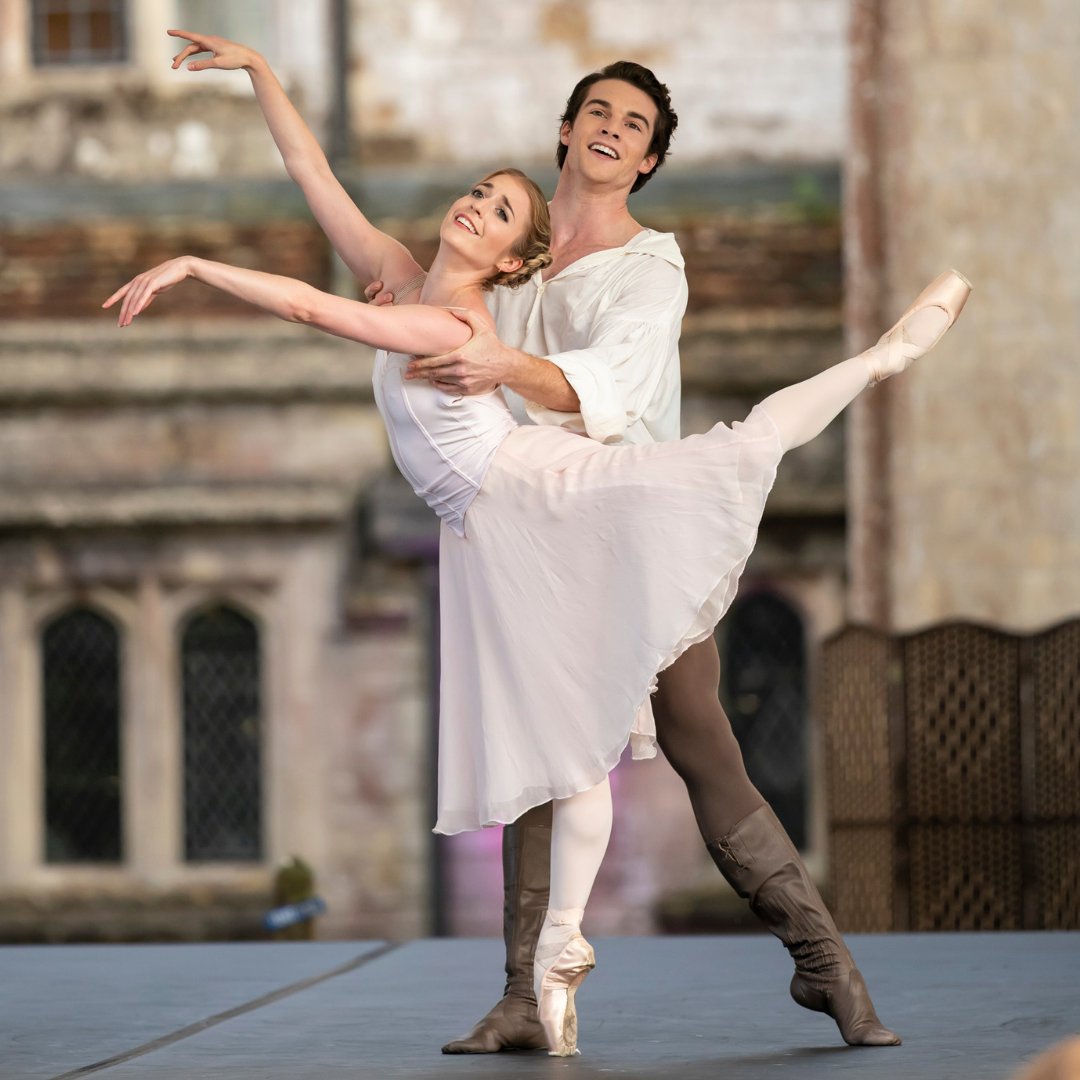 💐 Join the stars of <a href="/TheRoyalBallet/">The Royal Ballet</a> in the beautiful grounds of Athelhampton House on 10 September in aid of the performing arts in the UK and Ukraine 💐

Find out more and book tickets today: athelhampton.com/ballet