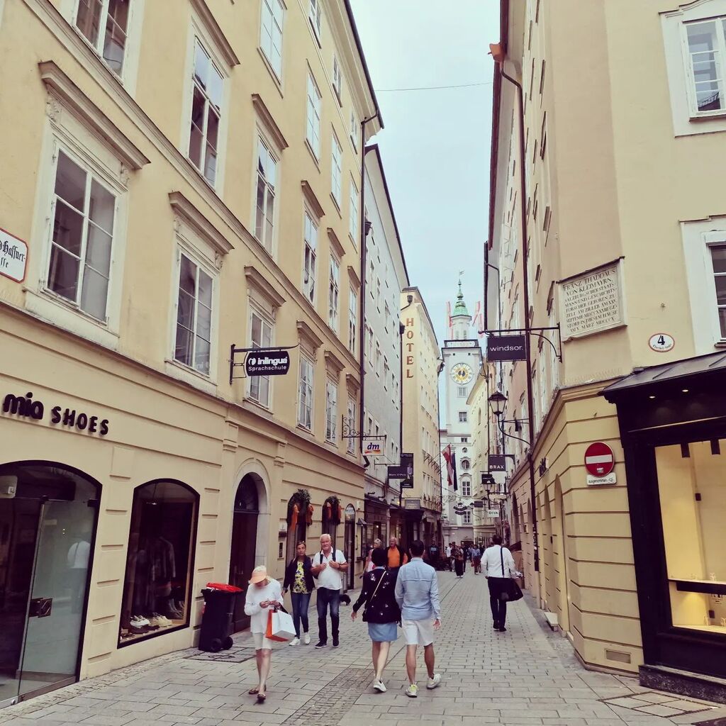 Came out for some more Salzburg exploring today. Austria is SOOO beautiful 😍♥️🇦🇹

#salzburg #austria #sterreich #salzburgerland #m #wien #travel #visitaustria #nature #visitsalzburg #mountains #k #vienna #graz #photography #nchen #innsbruck #salzburgaustria #salzburgcity #al…