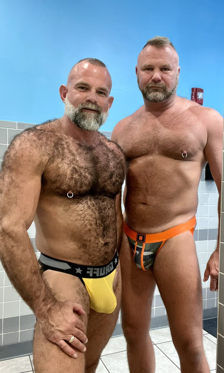 Both @thorbucknerxxx &amp; <a href="/tigerpounncer/">tigerpouncer</a> look 🔥🔥🔥. Which jock is your fav? Left (Impulse)⬅️or ➡️right (Combat).