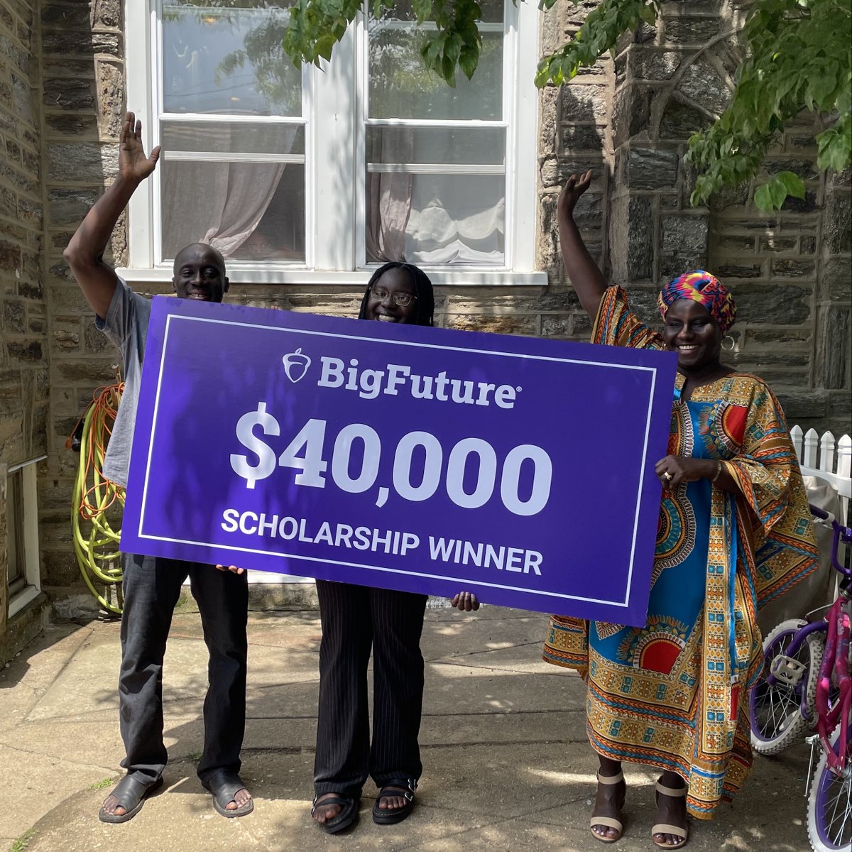 Students from the #Classof2023 are earning $40,000 scholarships every month!

Apply to be one of the August BigFuture Scholarship winners: spr.ly/6015MEell.