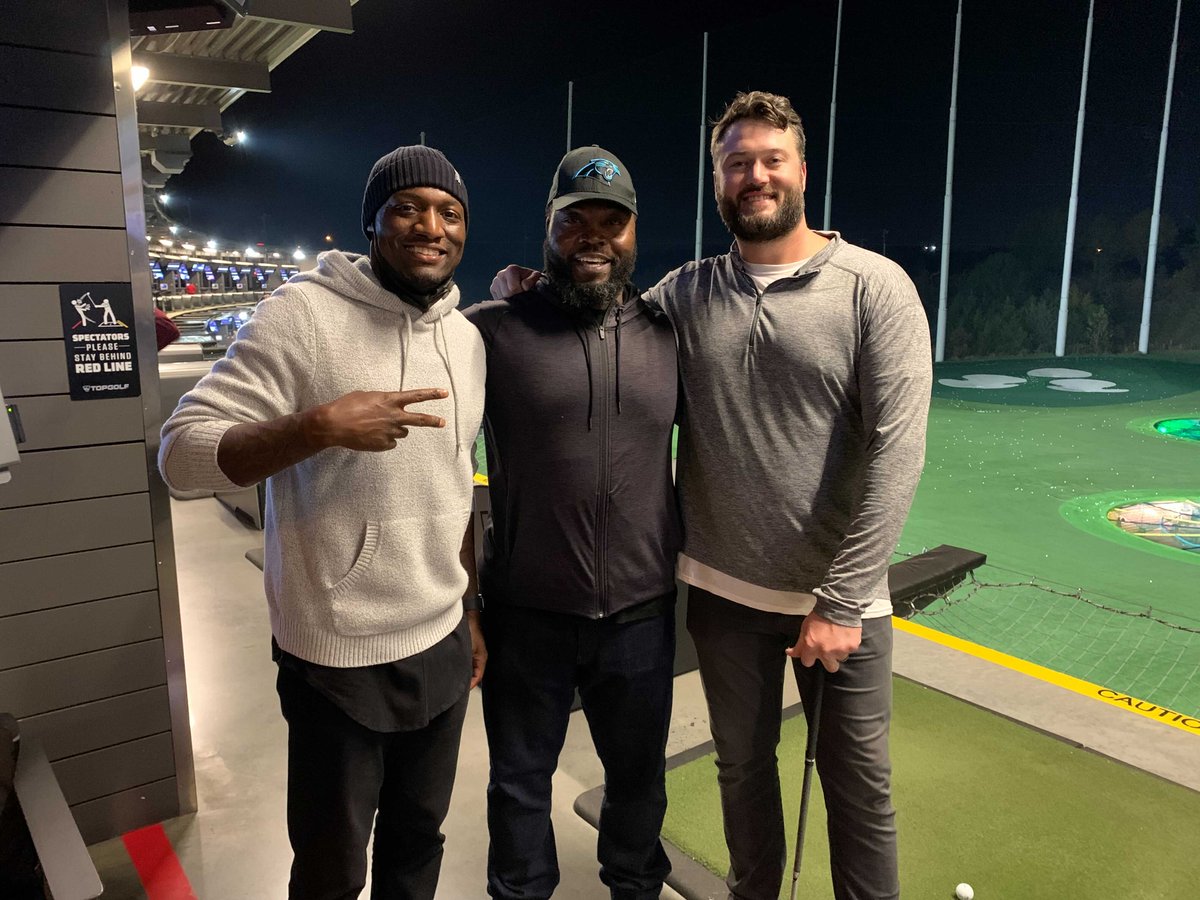 NFLPAFmrPlayers's tweet photo. Whether you’ve come to every event, or are new to them, we’re always excited to see you when we host our events at some of the most exciting venues across the country. Check out our https://t.co/nvjLkOSFgY events page for updates! https://t.co/I1yytcXSDV https://t.co/VFfWvY3ZsV
