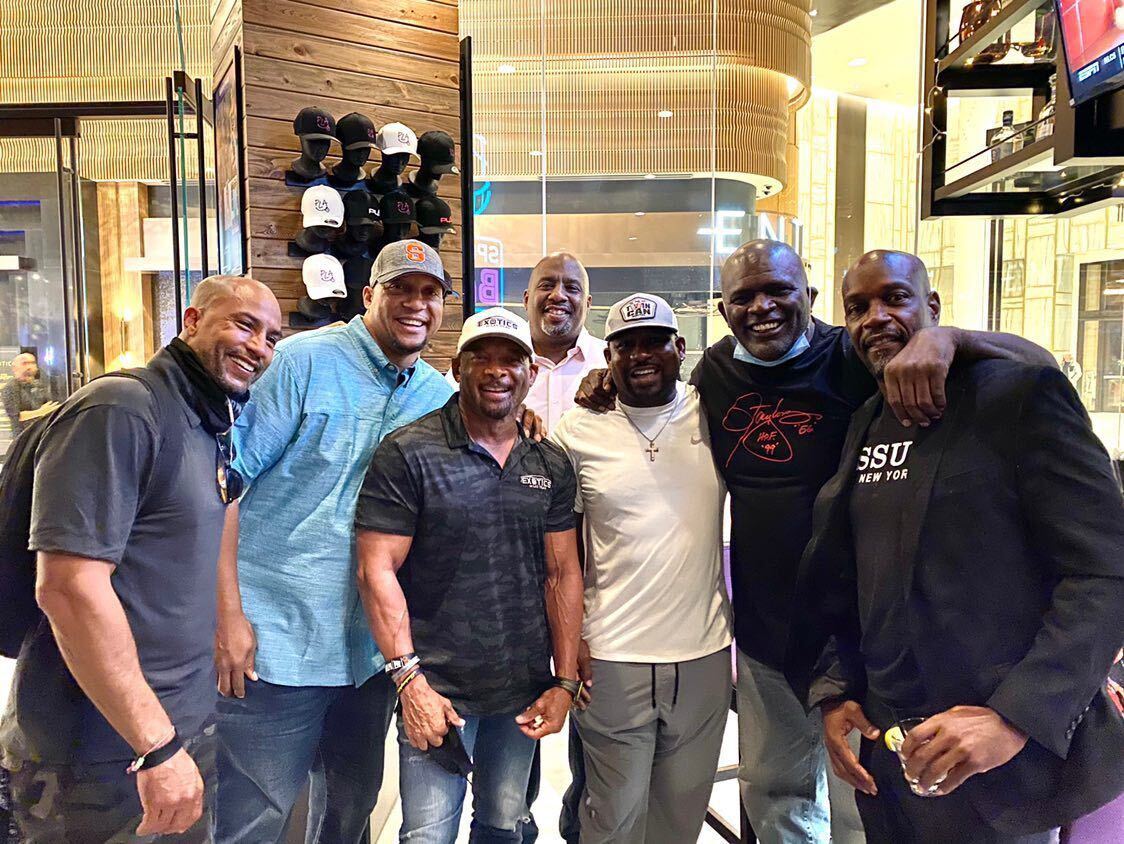 NFLPAFmrPlayers's tweet photo. Whether you’ve come to every event, or are new to them, we’re always excited to see you when we host our events at some of the most exciting venues across the country. Check out our https://t.co/nvjLkOSFgY events page for updates! https://t.co/I1yytcXSDV https://t.co/VFfWvY3ZsV