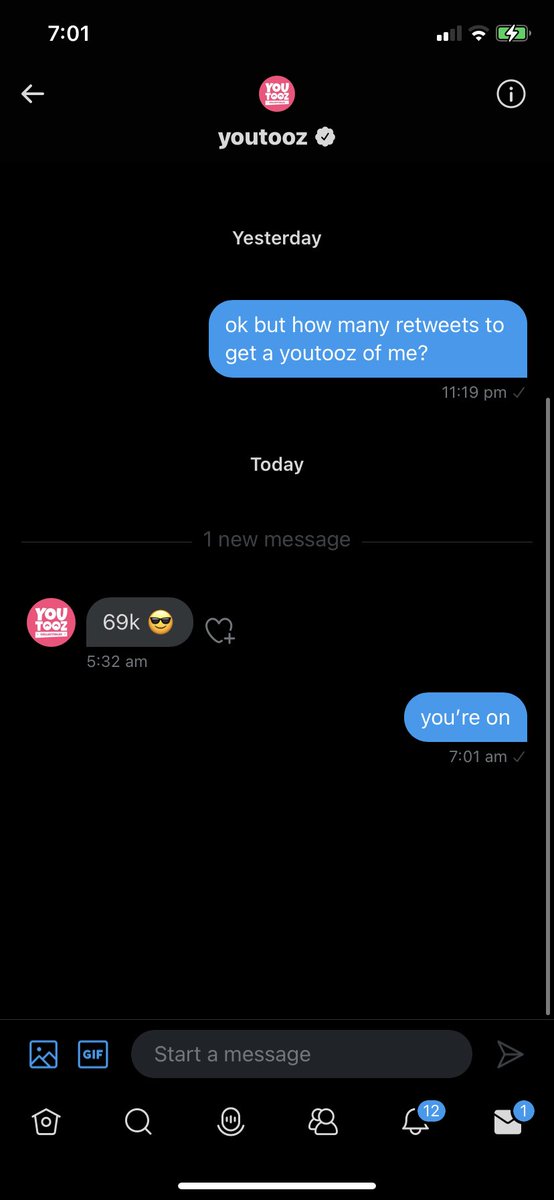 Airluraa's tweet image. please help me i really want to have a youtooz of myself!