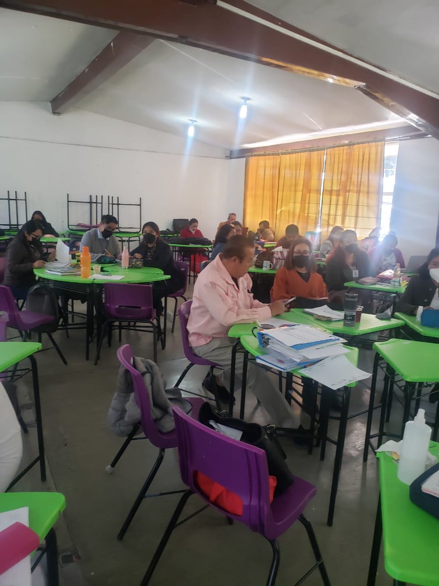 Esc. Sec. Oficial No. 0476 "Prof. Manuel Hinojosa Giles" 
15EES0222A
Zona Escolar S109. Chalco. Subdirección Regional Amecameca.
En #CTE revisando la Estrategia Curricular en Igualdad de Género.
#IgualdadDeGeneroEdomex 
<a href="/geramonro05/">Gerardo Monroy</a>
<a href="/SEB_Edomex/">SEB_Edoméx</a> 
<a href="/TinocoGRogelio/">Rogelio Tinoco G</a>