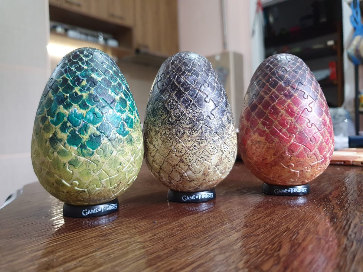 khaleesi_77_'s tweet photo. Sub badges IRL 🔥
#GameOfThrones https://t.co/AOXPONiK1X
