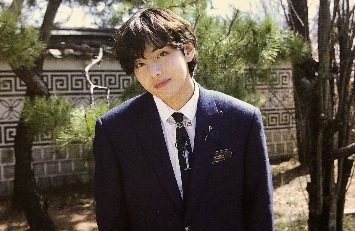 vteambase's tweet photo. @Audacy @BTS_twt @artist I vote for #V of @BTS_twt for #AudacyAOTS https://t.co/PbsSfki2iA