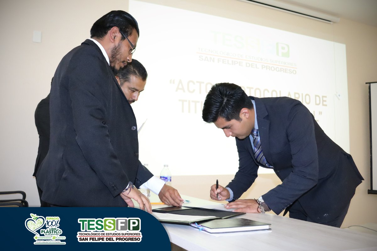 TESSFP_Edomex's tweet photo. #ComunidadTESSANFE Felicitamos al nuevo Ingeniero en Energías Renovables Luis Eduardo Mendoza Martínez, le deseamos mucho éxito en su vida profesional y personal. Te invitamos a poner en alto el nombre del #TESSFP. https://t.co/8CeEmY9d9y