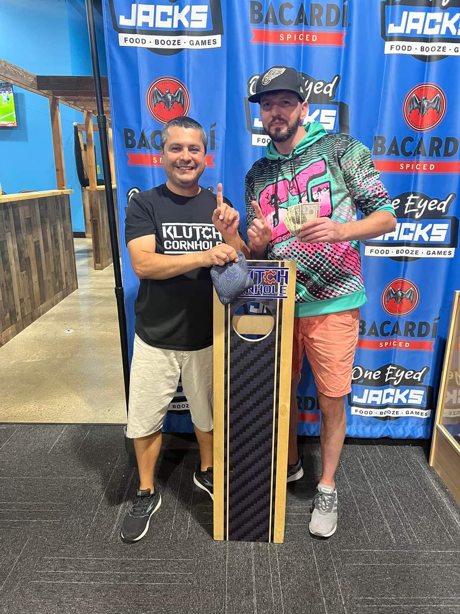 MachSpeedTV's tweet photo. #anotherdayanotherdolla #cornhole https://t.co/YmGdL8metZ