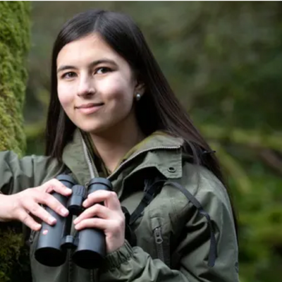 camlitfest's tweet photo. #CLFWinter22
Mya-Rose, otherwise known as @BirdgirlUK, British-Bangladeshi birder, environmentalist & diversity activist, will be in conversation with @HelenJMacdonald
award-winning nature writer to discuss her work surrounding conservation & climate justice.
@JonathanCape #CLF https://t.co/TX4TkeOX50