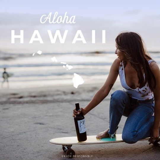 Aloha! 🌴 We are so excited to announce that #freshvinewine is now available in Hawaii!🍷🌺 Our Cabernet Sauvignon, Chardonnay, Pinot Noir &amp; Rosé varietals are available immediately, &amp; our Sauvignon Blanc &amp; Brut Rosé varietals will follow shortly! 🥂 freshvinewine.com