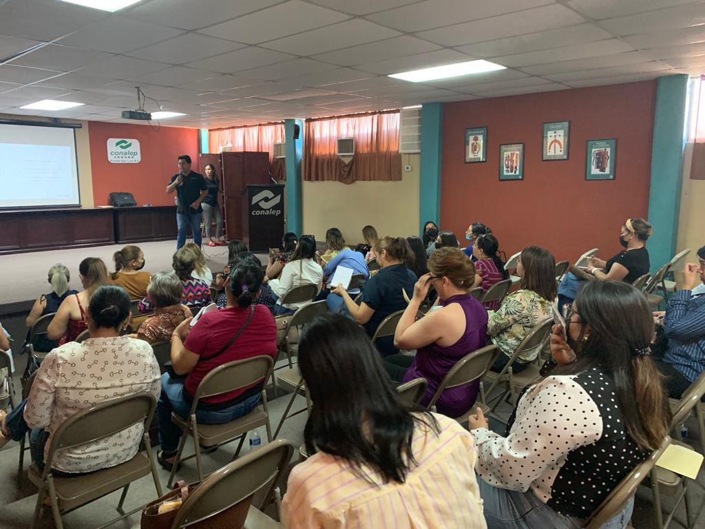 Roberto Estrella tweet media