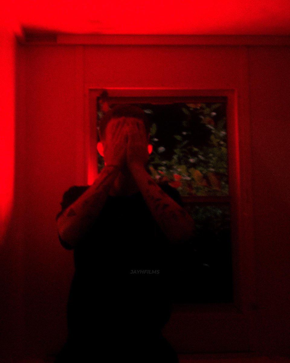 paddyhogs's tweet photo. inner thoughts ๐ฅ
.
.
.
.
.
.
.
.
#photography #film #fujix100v #cinematic #cinematones #faded_world #moodyports #portrait #art #photooftheday #magazine35mm #cinesomnia #insomniamag #pulsefilm #dreamermagazine #photocinematica #conceptmagazine https://t.co/88cWtyUX0V
