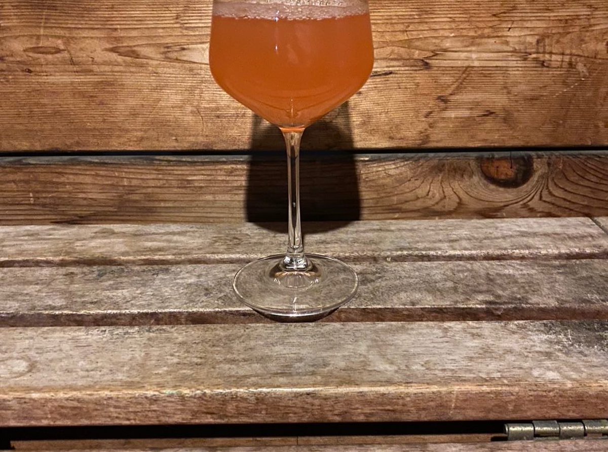 BoochinKombucha's tweet photo. Available today at the @cabbagetownmarket while supplies last! Strawberry Lychee Jun Kombucha 🍓! 

#shoplocal #eatlocal #drinklocal #farmermarket #toronto #canadian #rawhoney https://t.co/4aHA3D0aVv