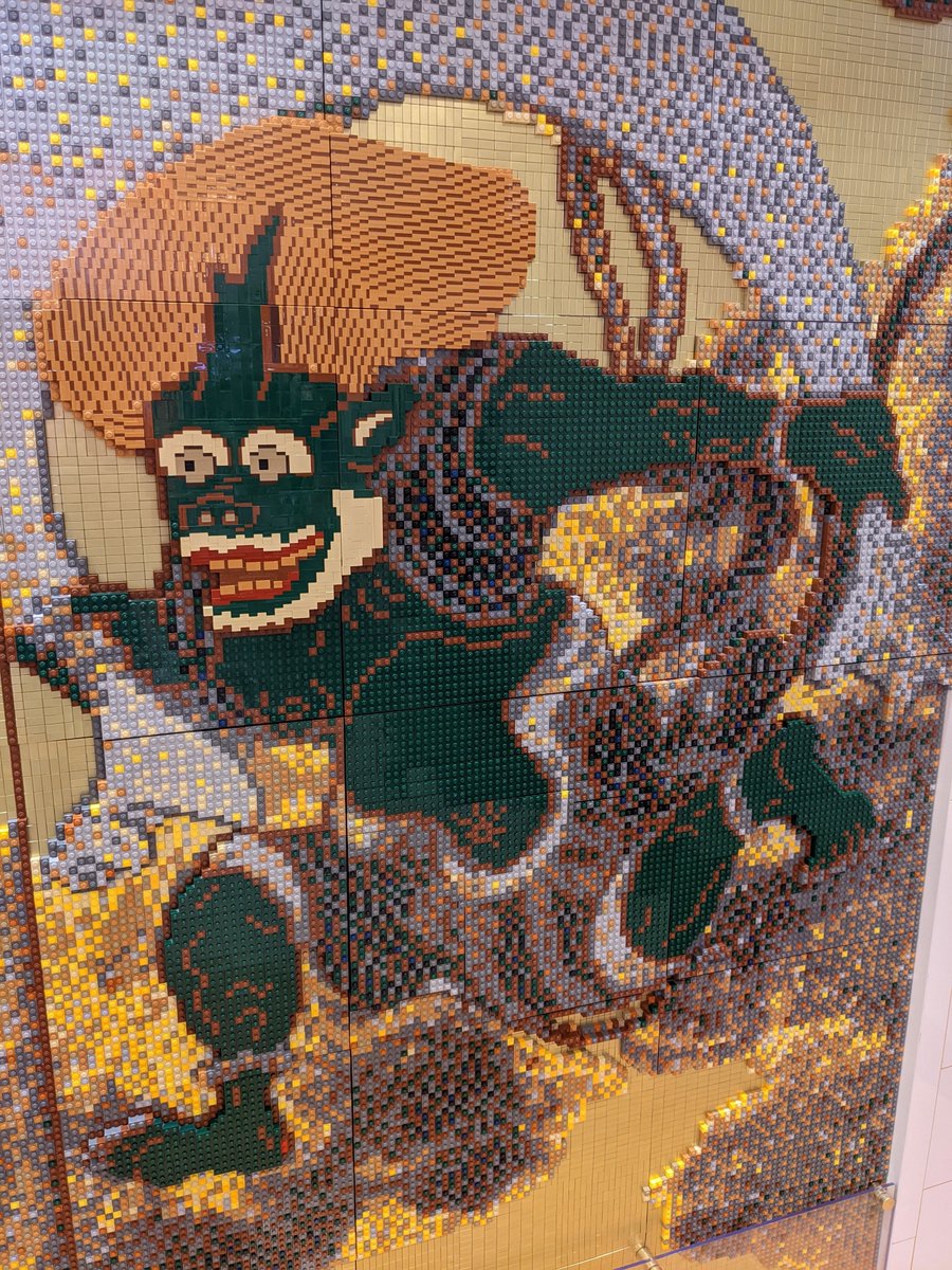 nick_kapur's tweet photo. Spectacular full-size LEGO version of Japanese painter Tawaraya Sōtatsu's "Wind God and Thunder God" (early 1600s) on display at Narita Airport 😮 https://t.co/85knhuwr3A