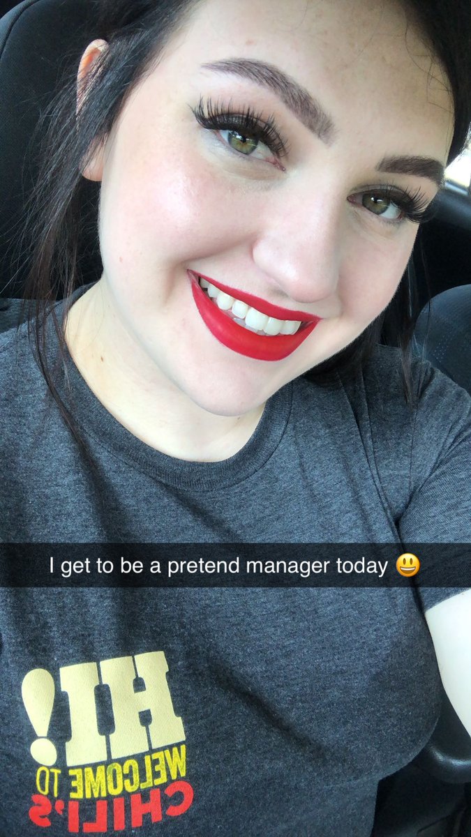 elysaclugston's tweet photo. 8 years with the best brand 🥰🌶🖤 @Chilis @ChilisJobs @JBarraza6 @Uhmall @MWeeks2323 #chilislove #chilisbedford #chilihead 
From TM to Key to CSL to Assistant Manager #chilisgrowth https://t.co/MMnrUQSUOT