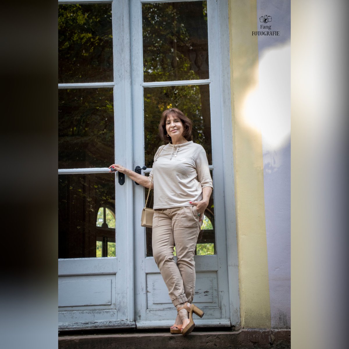 "Trust the timing of your life. Keep focusing on putting one foot in front of the other, be kind, and follow your heart. Doors will open effortlessly, but first you have to be ready to walk through"
Brittany Burgunder
#fangfotografie #bestageractress #actress #photography