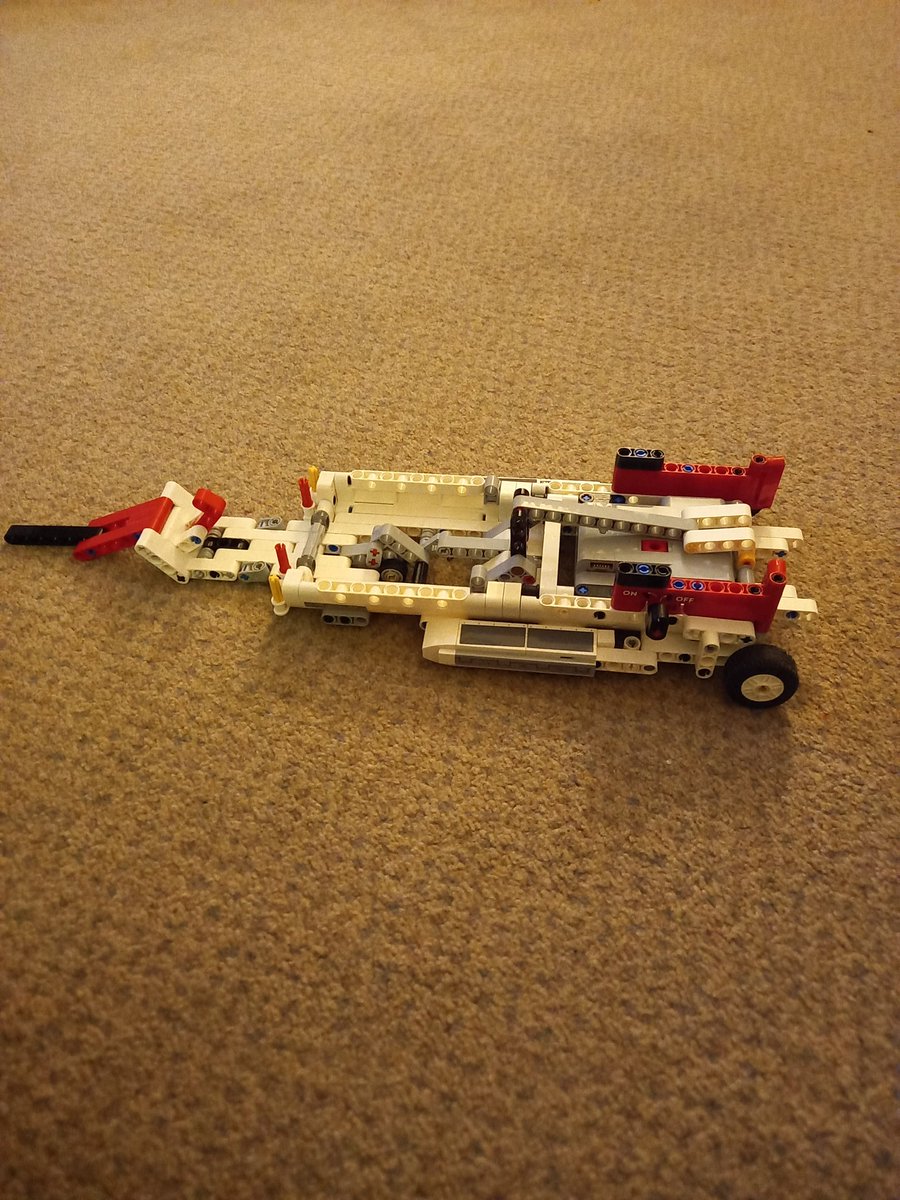 avecozave's tweet photo. Having family fun building our Lego Rescue Helicopter 🤗
#LEGOAtArgos #ArgosTesters @Argos_Online https://t.co/dqU9VlOWs3