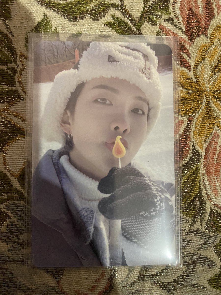 krng_7's tweet photo. { wts lfb bts ph}
#kringbnsbentables
❗️REPRICED❗️
~namjoon 2021 winter package pc- 400

𓂋onhand/ ready to ship
𓂋mint condition 
𓂋 payo/ 3 days reservation
𓂋reply "mine" / dm to for more deets and claim                                        
❌joy reservers❌ https://t.co/A2KbgWWOqu