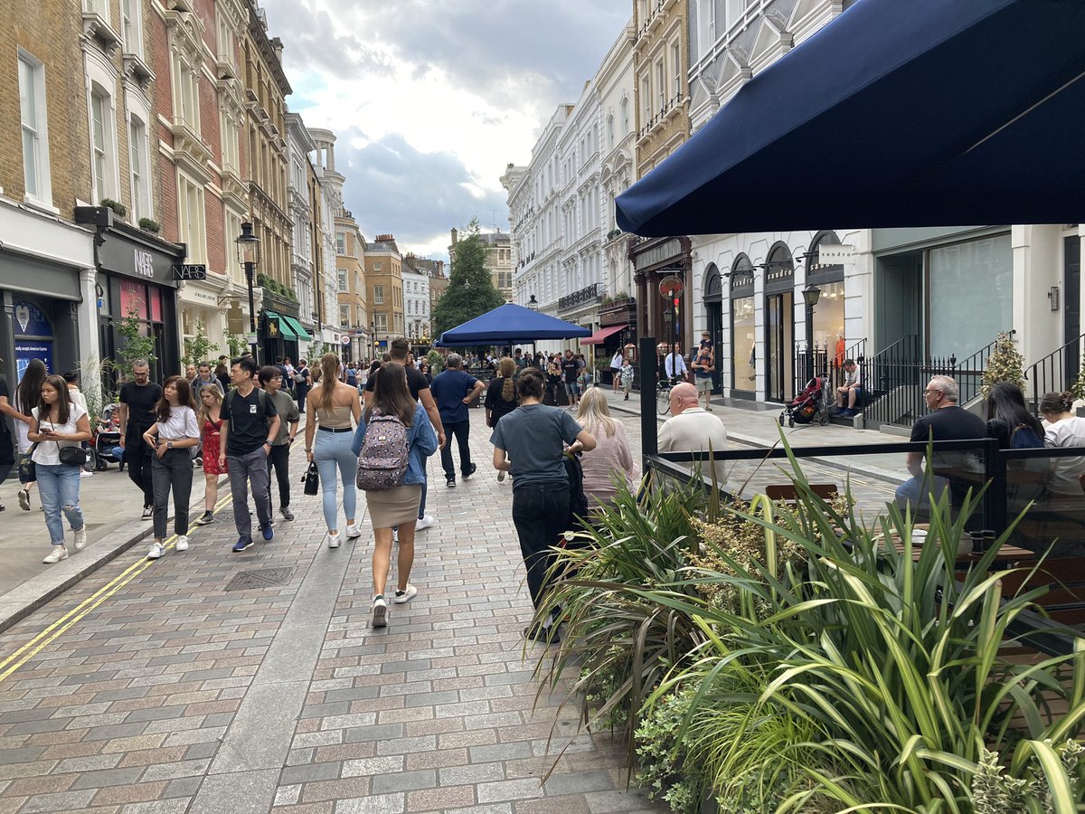 willnorman's tweet photo. Remove the traffic, provide plenty of places to stop and rest and your  streets, shops and restaurants will thrive. https://t.co/Rn6mvFRTmK