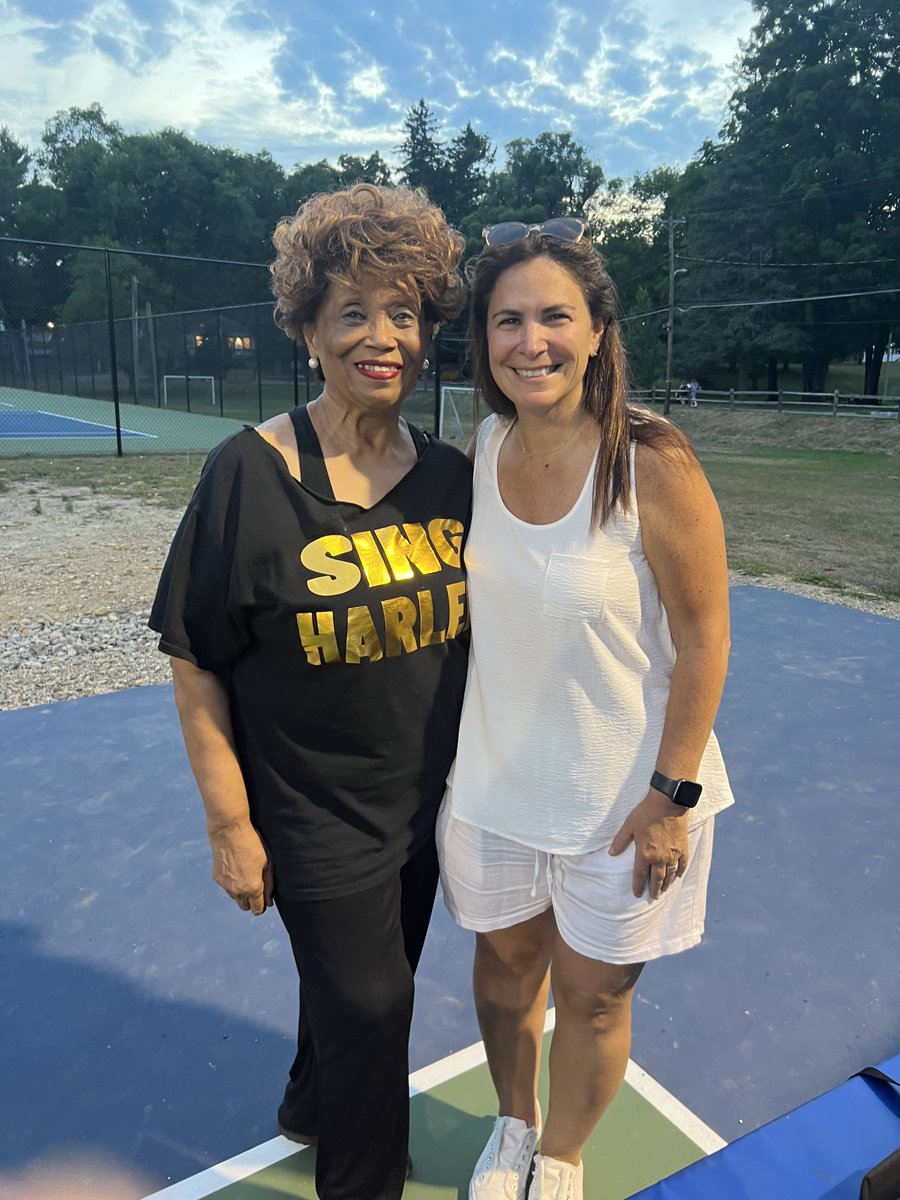 The <a href="/SingHarlem/">Sing Harlem</a> fam had a blast performing at <a href="/CampKinderRing/">Camp Kinder Ring</a> earlier this month. The joy and energy was so contagious! Now that’s what we call a summer vibe 🌞 🎤 

#MamaFoundation #SingHarlem #Performance #Choir
