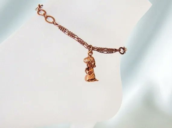 Little Girl Anklet 3-D Antique Copper Praying Girl on 3 Stand Antique Copper Chain buff.ly/3bY49Uk #etsy #anklebracelet #prayinggirl #copperanklet #girlanklet #multistrandanklet #copperchainanklet #copper #zeldasjewelry