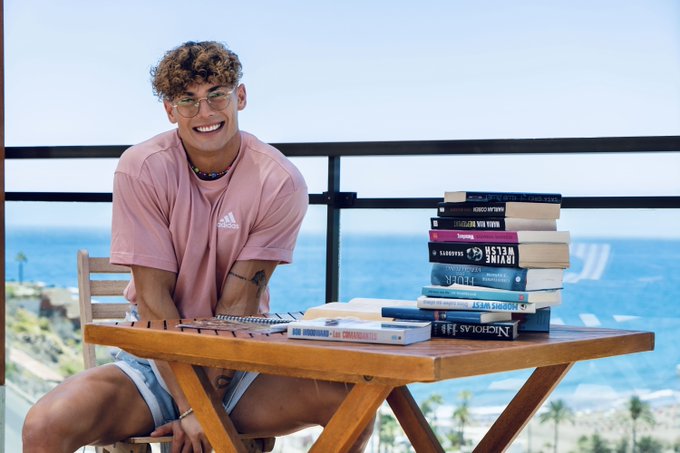 I&rsquo;m a good boy, i swear it 😇  https://t.co/T2K7ugRJD7 https://t.co/9OUD04zIhg