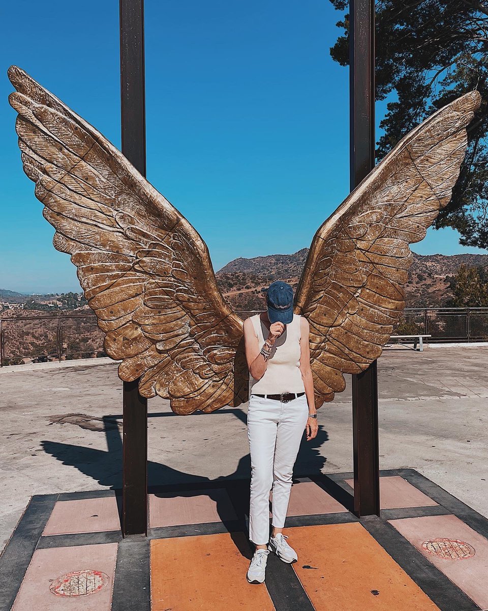 CrisSoldani's tweet photo. Waiting #lucifer #LuciferFanfiction #losangeles #california https://t.co/lXC1KOAG0C