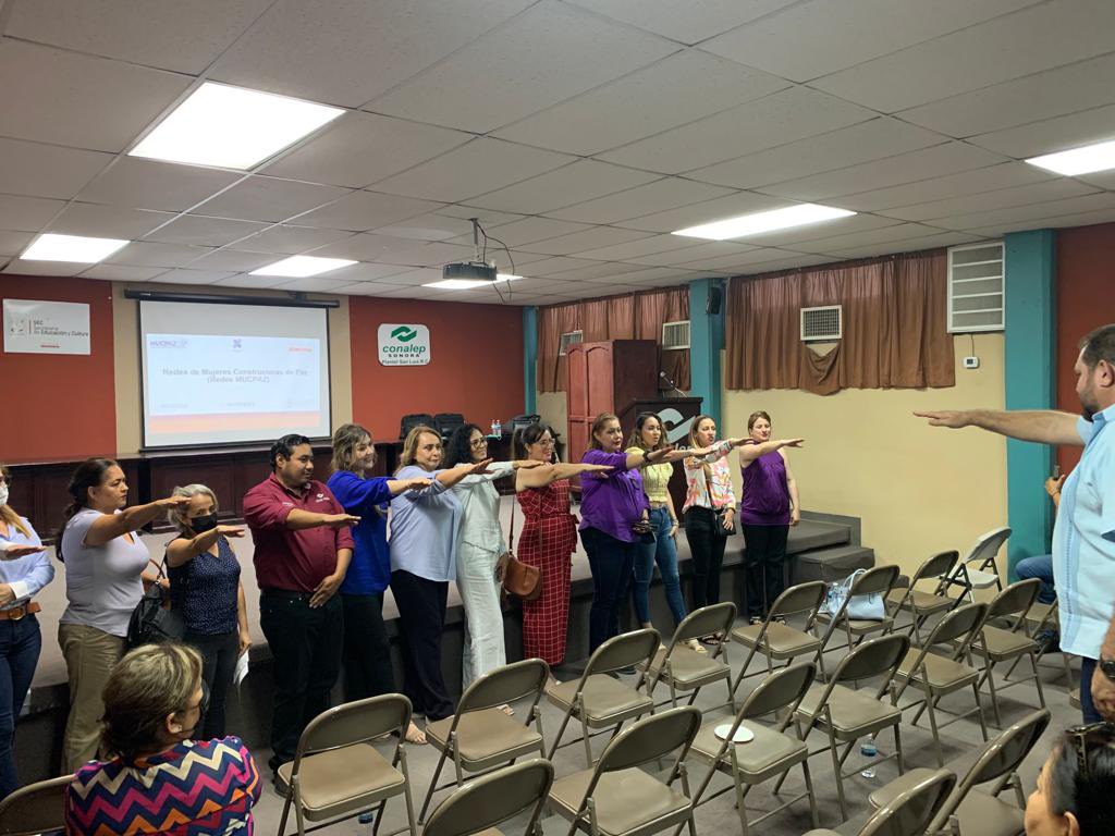 Roberto Estrella tweet media