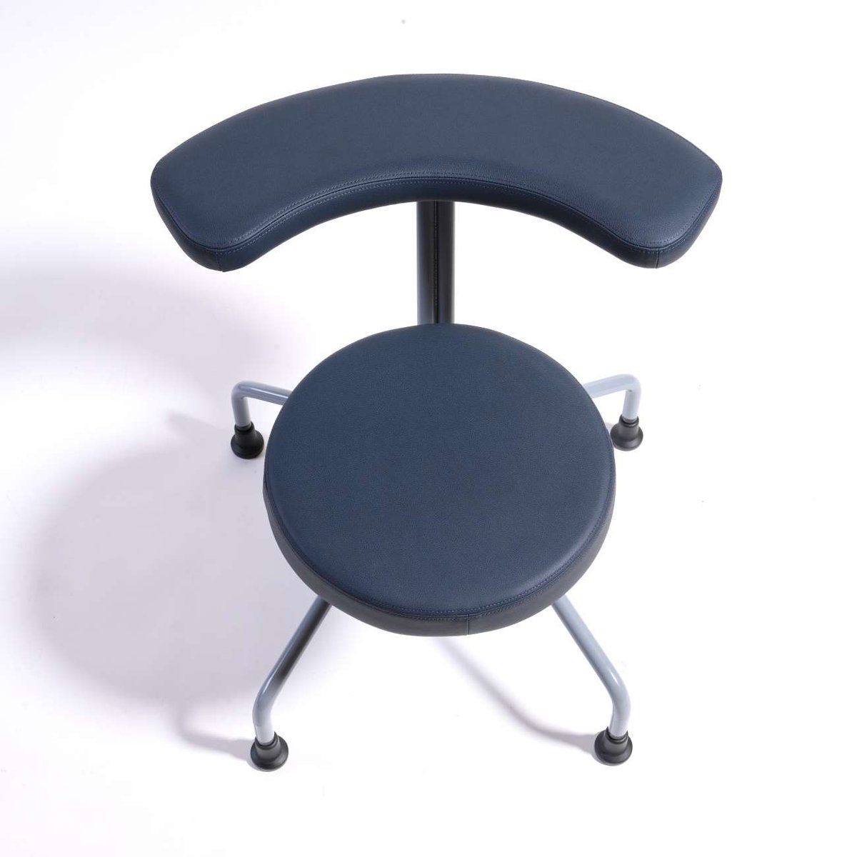 brezachsolution's tweet photo. Do you Sorta love it? :) The Sorta is a true multi-use seat. A back that doubles as an armrest or tablet - great for guest seating, healthcare, or education spaces.  #furnituredesign #officefurniture #healthcare #design #healthcaredesign #ottawa #ontariobusiness #education https://t.co/oZPsGrTXq6