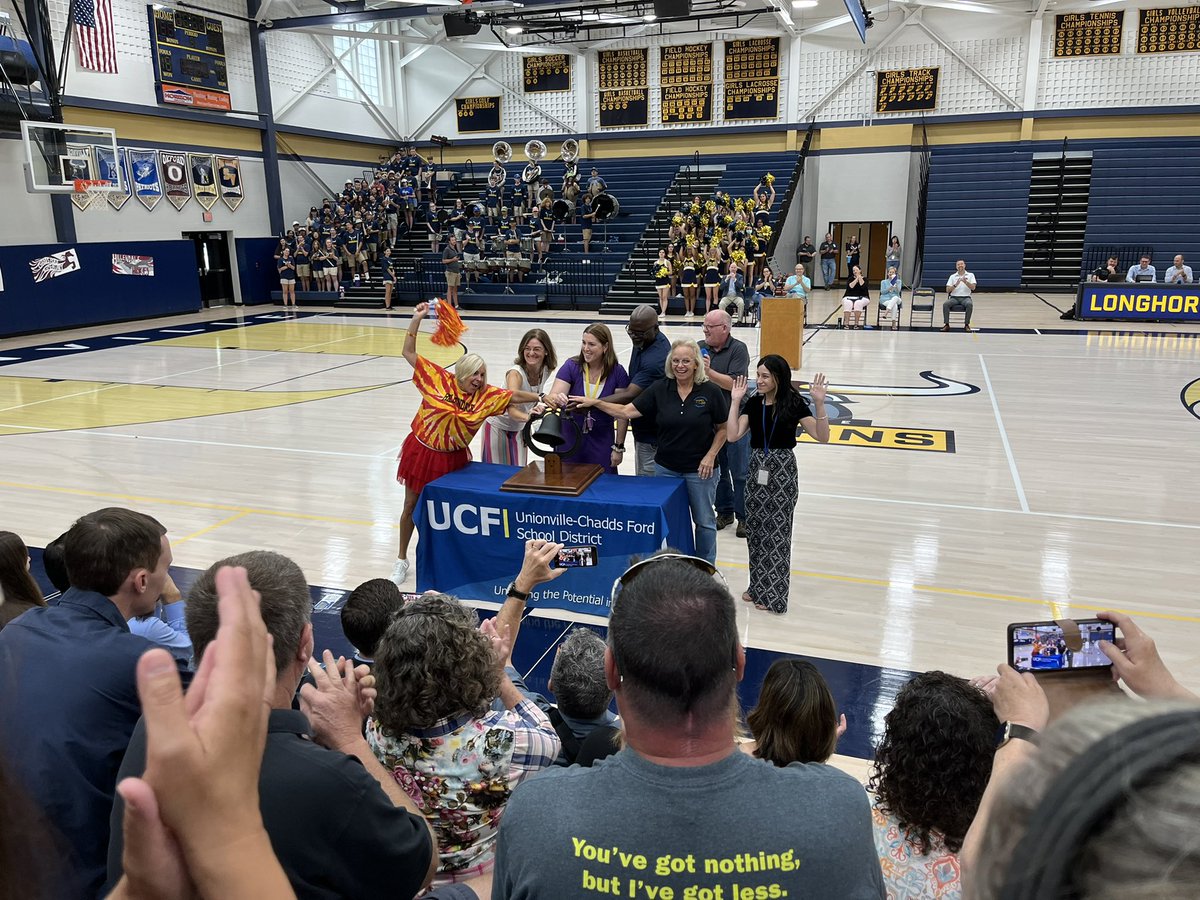 And we’re off! @UCFSD <a href="/PocopsonUCFSD/">Pocopson Elementary</a> #ucfsd #starttheyear