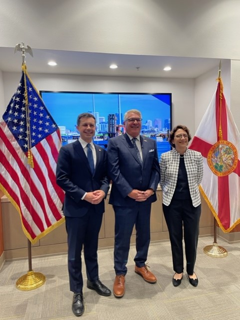 PortTampaBay's tweet photo. In case you missed it: @USDOT  @SecretaryPete and Deputy Secretary Polly Trottenberg visited our port to help celebrate our recent $12.6 million RAISE grant allocation. https://t.co/L0Go8dgVSR