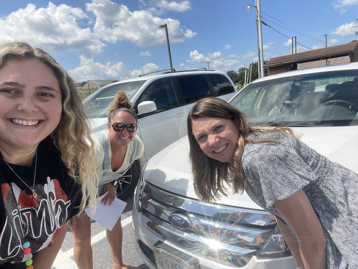 chels_47's tweet photo. #MESFAMILY #TEAMCRUISECONTROL https://t.co/iyB1wzYbiv