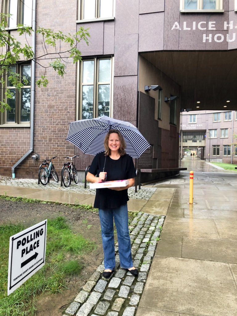 LDanksBurke's tweet photo. Stopped by just a few of the hundreds of polling sites to thank the poll workers who are making sure democracy happens today! Thank yours when you go #vote, too! 

Don’t forget, polls close at 9pm #election2022 https://t.co/WtKSLKxSD0