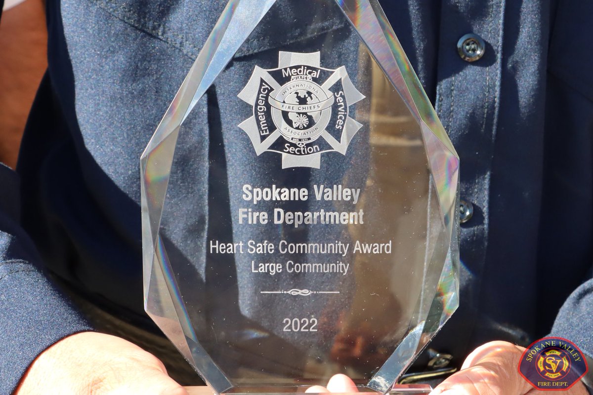 SpokaneValleyFD's tweet image. On Monday, your SVFD received the 2022 “Heart Safe Community” Award for being one of the safest places in the United States to go into cardiac arrest. We are incredibly proud to help make our community one of the safest in the country! @SpokaneValleyFD #SVFDHereForYou