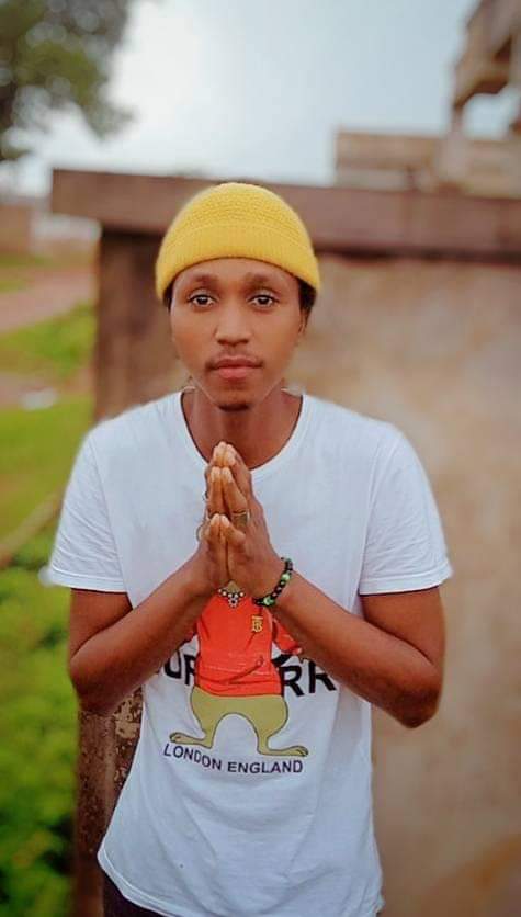mallambby1's tweet photo. Throughout life people will make you mad, disrespect you and treat
you bad. Let God deal with the things they do, cause hate in your heart
will consume u too

Mallam B. B. Y
Caresses https://t.co/MmmrNXCmzH