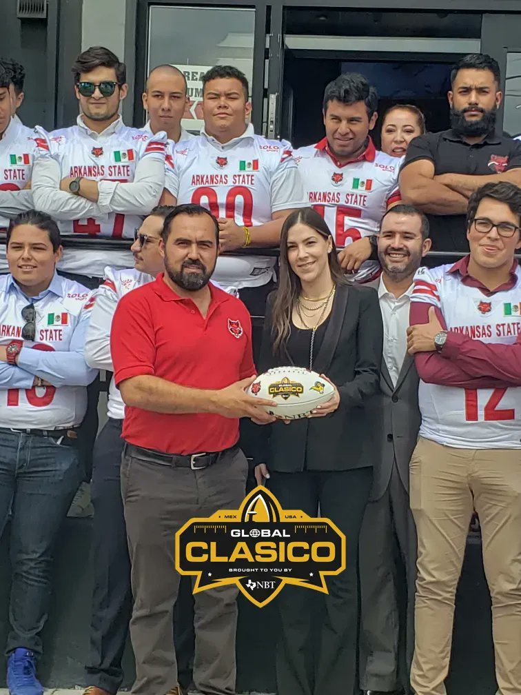 Who's got the ball? ASUCQ Head Coach Tejonar, ASUCQ President Belinda and members of the ASUCQ team have the ball! Who is next? #football #GobalClasico #footballamericano #TEXvsASUQC #USAvsMex <a href="/txwesfootball/">TxWes Football</a> <a href="/astateredwolves/">Arkansas State Red Wolves Athletics</a> <a href="/coachtajonar/">Antonio Tajonar</a> <a href="/coachjptxwes/">Joe Prud'homme</a>