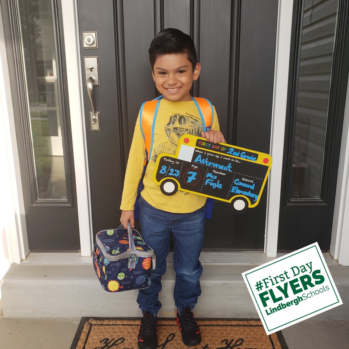 LindberghFlyers's tweet photo. Happy #FirstDayFlyers! Welcome back for the 2022-23 school year. Thank you for all your submissions! View more photos on our Facebook page. #WhyWeFly https://t.co/GGpPEAYnxF