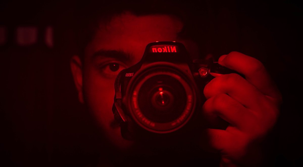 AishikBandyopa1's tweet photo. As I narrate my imperfect story, I paint the failed experiments of my life with a reddish hue.

#throughthelens #natgeoindia #natgeo #natgeophotography #natgeoyourshot #nikonindia #nikonindiaofficial https://t.co/7CBSRjVwVe