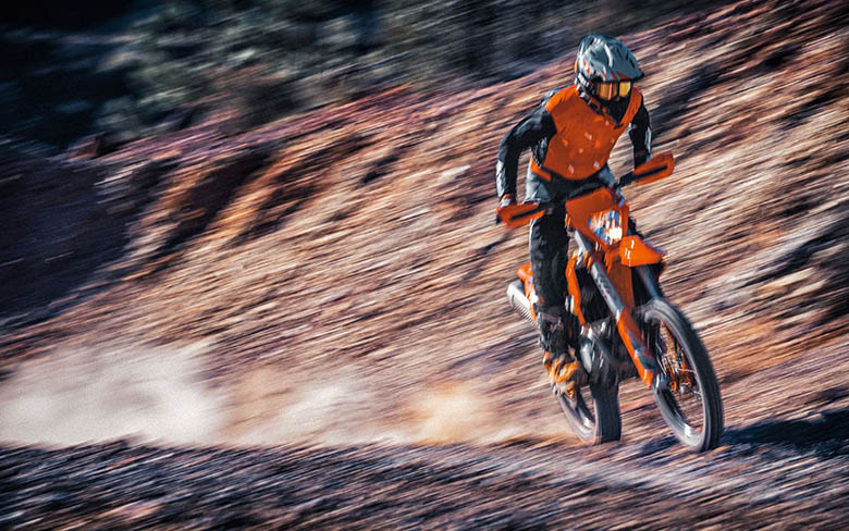 Bikes_Catalog's tweet photo. KTM 500 EXC-F 2022 Powerful Off-Roader
#KTM #EXCF #Powerful #OffRoader https://t.co/aexnnF2eGn