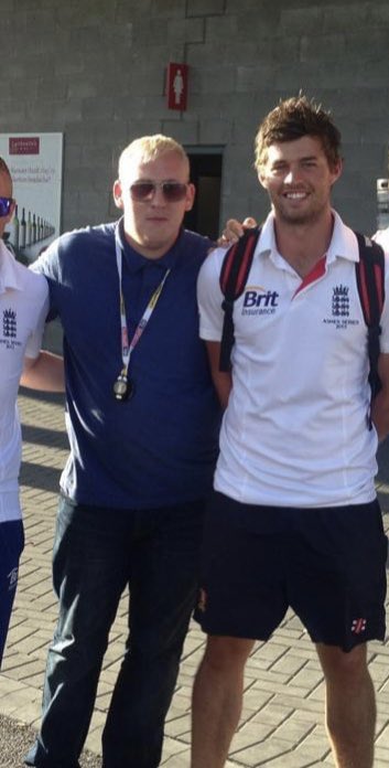 josheyb03's tweet photo. The greatest wicket keeper in the country…and Ben Foakes.

Any help whatsoever will be hugely appreciated 🙏🏼

https://t.co/KJck40sJ6m https://t.co/BHDbpFpCVQ