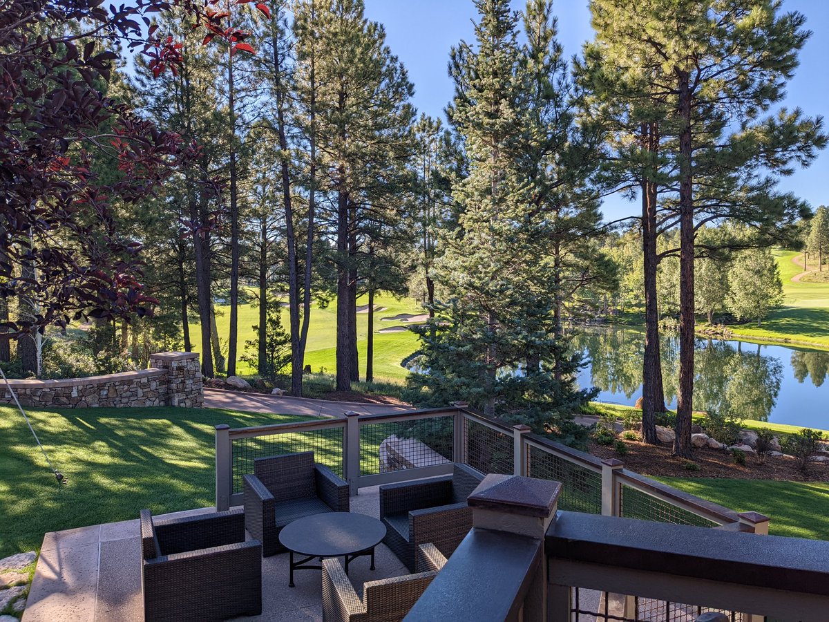 TaraBautistaPHD's tweet photo. Time for our faculty retreat @NAUPsych
@Eric_Cerino_ @SonyaXinyueXiao @NAU_SBS @NAU #academictwitter @AcademicChatter #psych https://t.co/19WvAAJXzc