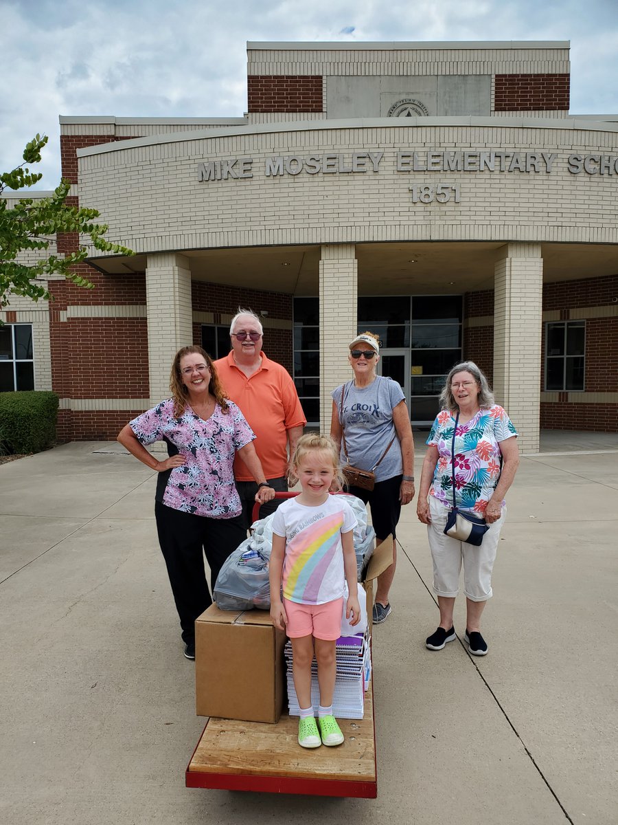 MiMocounselor's tweet photo. Thank you to The Woods United Methodist Church for their donation of school supplies for our students! We appreciate you! @GPISDCounseling https://t.co/9XsmC9ZjTl