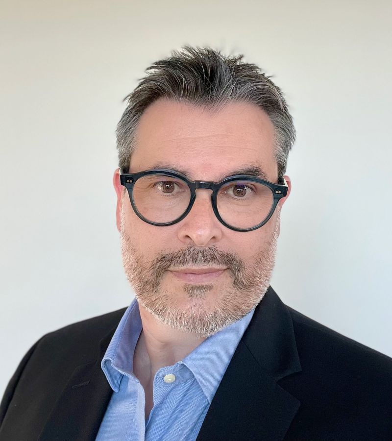 We are excited to announce that we will soon be welcoming Agostino Renna as Group Chief Commercial Officer and a member of the Executive Group Management. He will begin no later than 1 January 2023. Read more: lnkd.in/eH9KmhMU #Peoplemakeplaces #Leadership