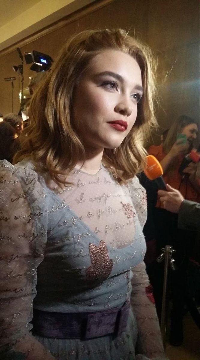 best of florence pugh tweet media