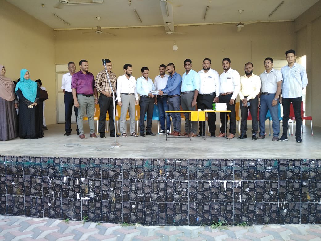 SuhailCloud's tweet photo. Launching school mobile application and inauguration of #Shams IT Club. Another achievement being as the secretary of #ShamsPPA. Thanks a lot for ur contributions @aroosmohad . Looking forward to working with @iamSafnaj and others from #MotherShams

#SuhailJamaldeen #SuhailCloud https://t.co/f3iStd8iD9