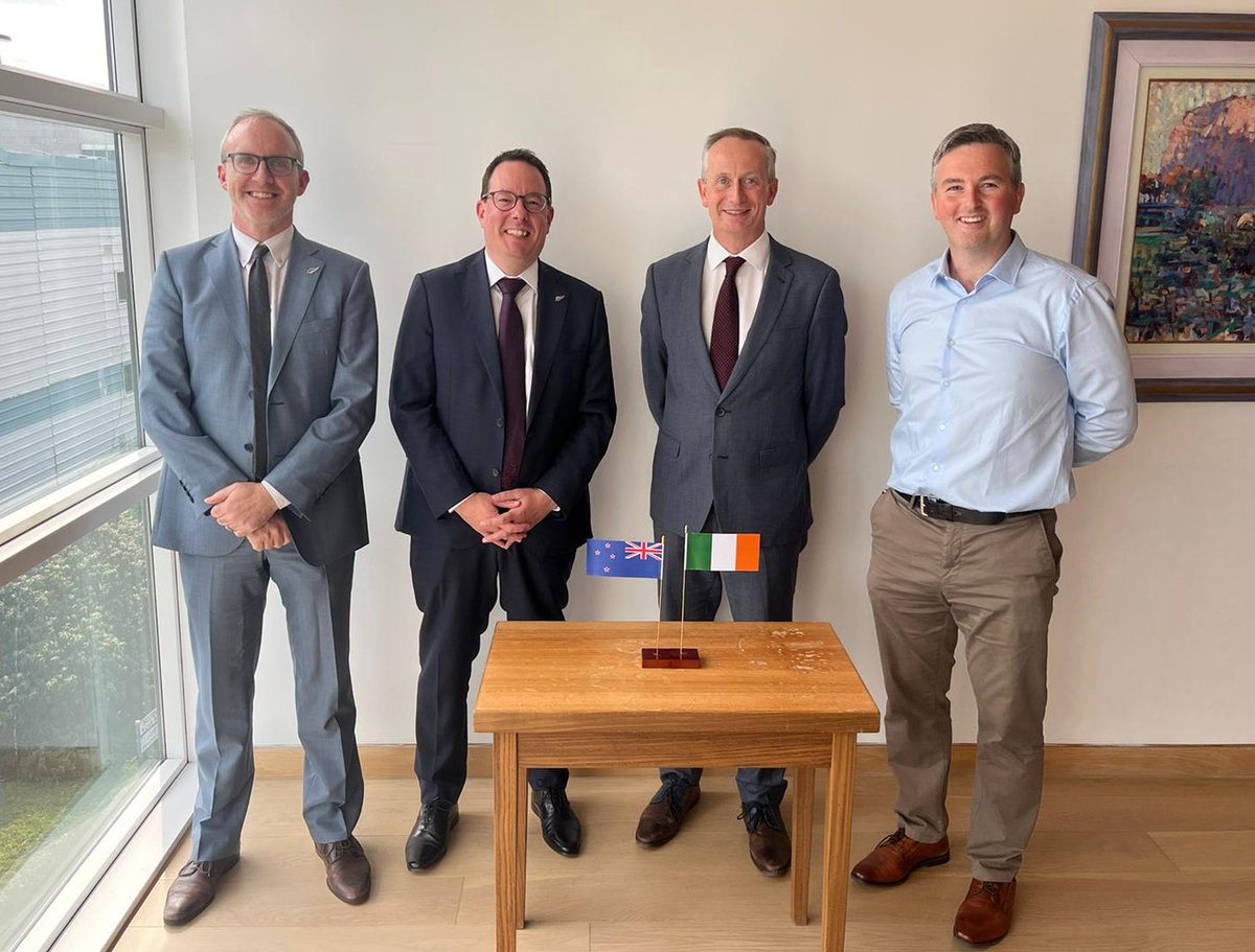Thanks <a href="/Entirl/">Enterprise Ireland</a> Leo Clancy for a rich discussion over lunch on growing 🇳🇿🇮🇪 trade. We discussed:
- trade missions in Sept, Nov &amp; 2023
- opportunities for closer collaboration (agri, tech &amp; respective gateways to EU and AsiaPac)
- the 🇳🇿🇪🇺 FTA
- launch of the NZ Business Network