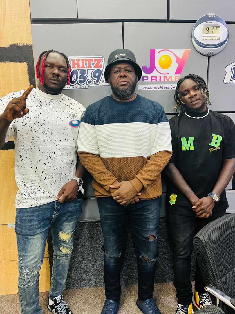 eneyatt's tweet photo. Thanks for having us @Hitz103.9 we appreciate. https://t.co/cWM8bvYE6Q