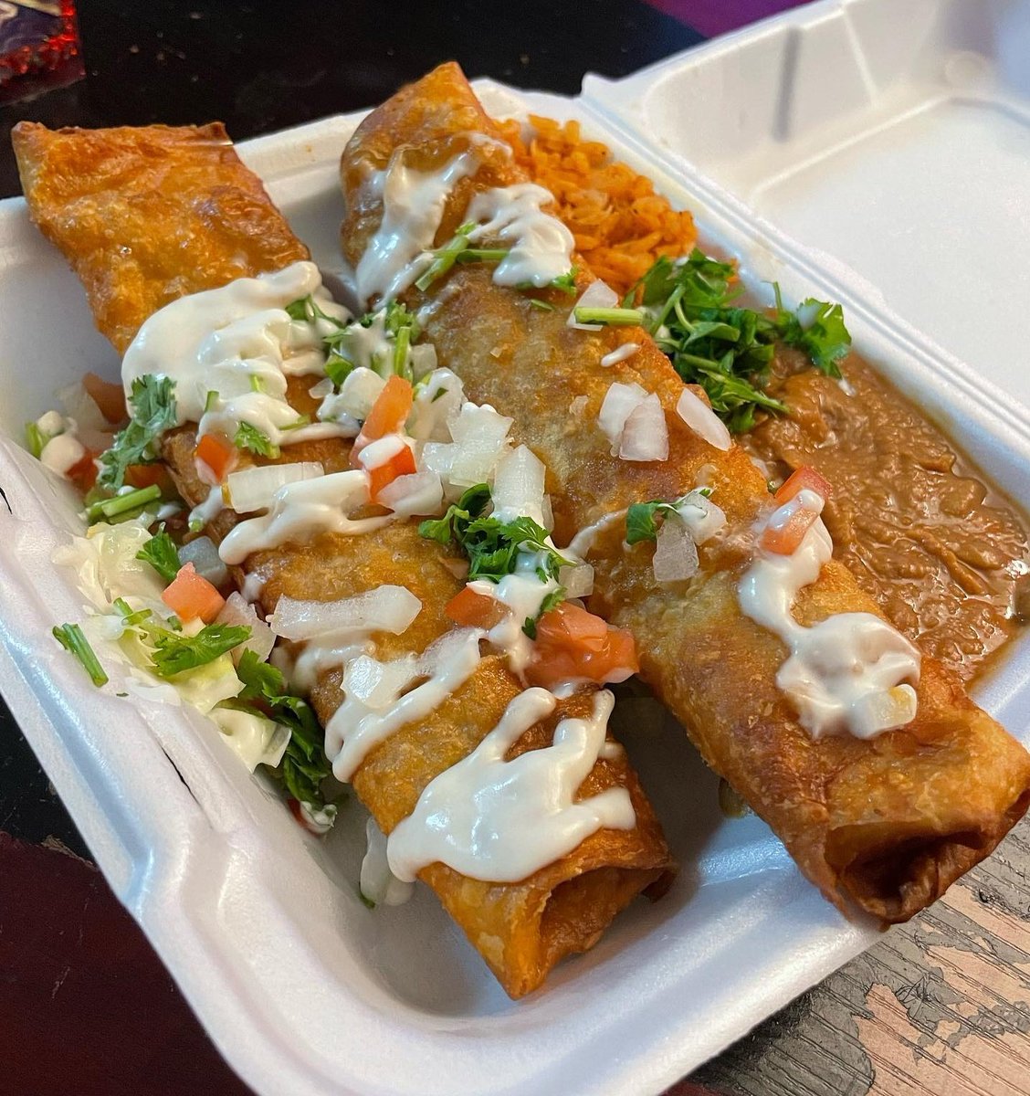 DoomiesNextMex's tweet photo. Our #Hollywood spot on Vine St is still open normal hours ๐ค๐ Baby sis spot #NextMexExpress in #CityTerrace is now open Thurs thru Sun from 3pm - Midnight ๐ฑ๐ฎ๐ฐ
Hope to see you soon ๐ค๐ค๐ค
๐ธ Insta's @robxraccooneats
#vegan #vegantaqueria #lataco #lavegans #eastla https://t.co/BzotWoX7ZR