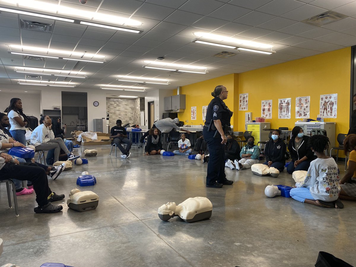 CPR is happening in Mrs.Jones class! Taught by Officer Moody! “it’s a beautiful day to save lives” <a href="/educ8ingu/">Deitra Hill Jones</a> <a href="/GeorgiaCTAE/">Georgia CTAE</a> <a href="/GIA_CTI/">Global Impact Acadmey CTI</a> <a href="/GlobalImpactAc1/">Global Impact Academy</a>